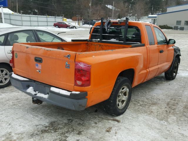 1D7HW22K85S117838 - 2005 DODGE DAKOTA ST ORANGE photo 4