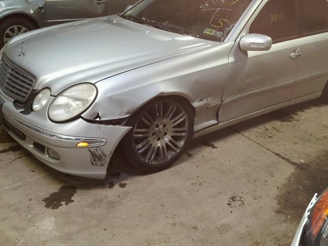 WDBUF83J25X167346 - 2005 MERCEDES-BENZ E 500 4MAT SILVER photo 9