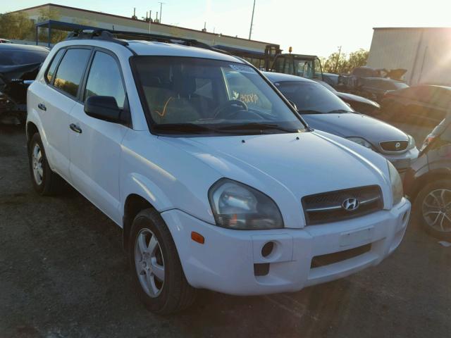 KM8JM12B05U162512 - 2005 HYUNDAI TUCSON GL WHITE photo 1