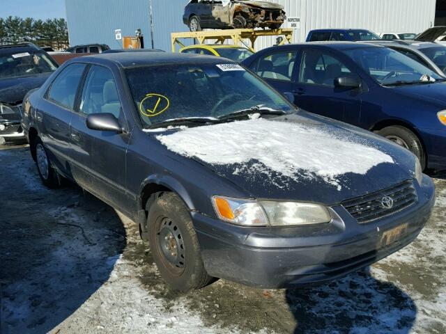 4T1BG22K1WU327552 - 1998 TOYOTA CAMRY CE GRAY photo 1