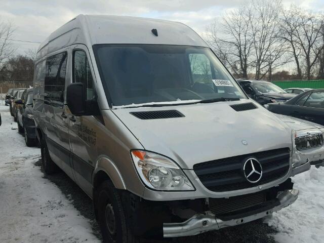 WD3PE7CC8D5787541 - 2013 MERCEDES-BENZ SPRINTER 2 SILVER photo 1