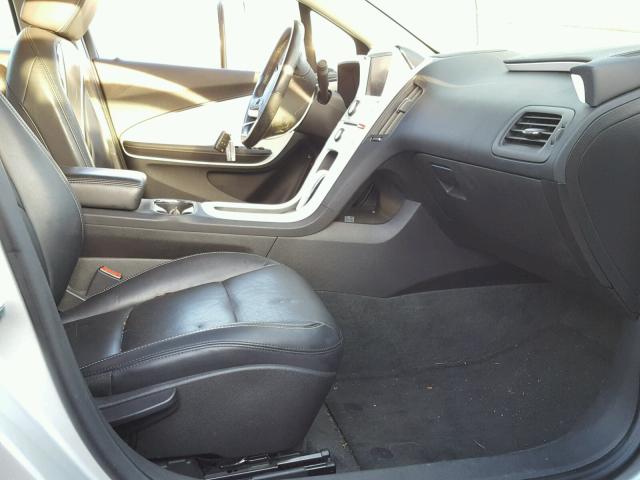 1G1RB6E45CU103758 - 2012 CHEVROLET VOLT SILVER photo 5