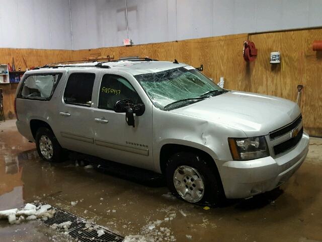 1GNSKJE34BR259320 - 2011 CHEVROLET SUBURBAN K SILVER photo 1