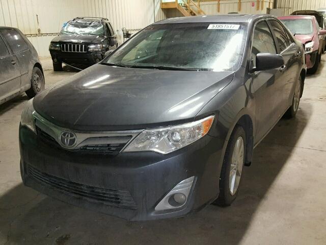 4T1BF1FK8CU034640 - 2012 TOYOTA CAMRY BASE GRAY photo 2