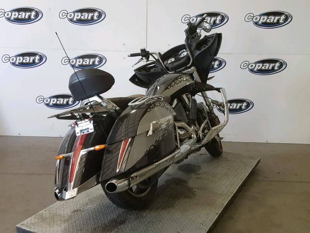 5VPDB36D5A3002660 - 2010 VICTORY MOTORCYCLES CROSS COUN Noir photo 4