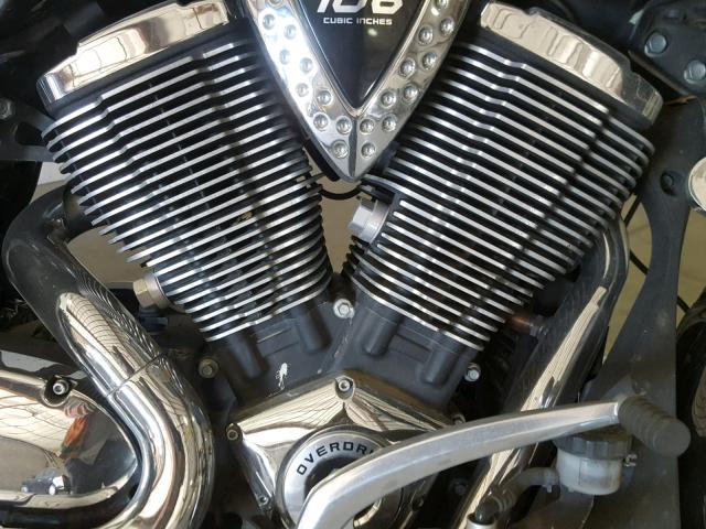 5VPDB36D5A3002660 - 2010 VICTORY MOTORCYCLES CROSS COUN Noir photo 7