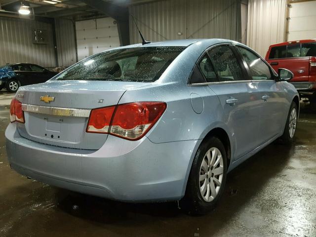 1G1PF5S92B7178596 - 2011 CHEVROLET CRUZE LT BLUE photo 4