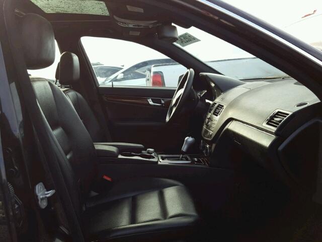 WDDGF5EB4BA473312 - 2011 MERCEDES-BENZ C 300 黑色 照片 5