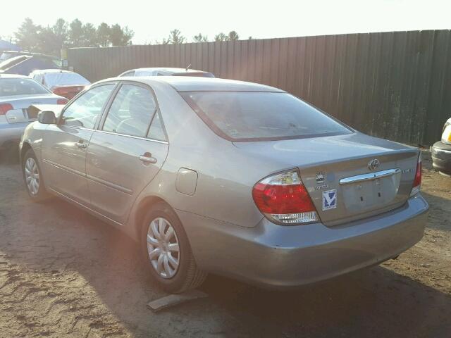 4T1BE30K15U994957 - 2005 TOYOTA CAMRY LE GRAY photo 3