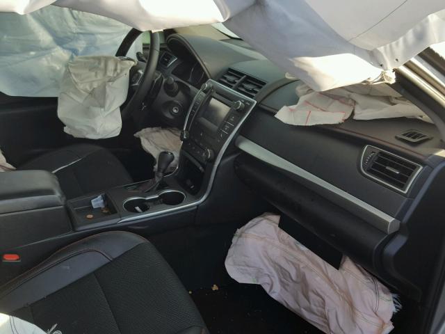 4T1BF1FK4HU753357 - 2017 TOYOTA CAMRY LE GRAY photo 5