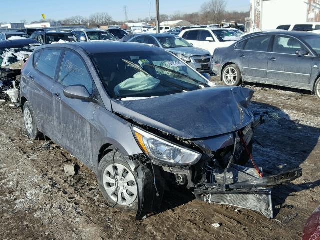 KMHCT5AE1HU324165 - 2017 HYUNDAI ACCENT SE GRAY photo 1