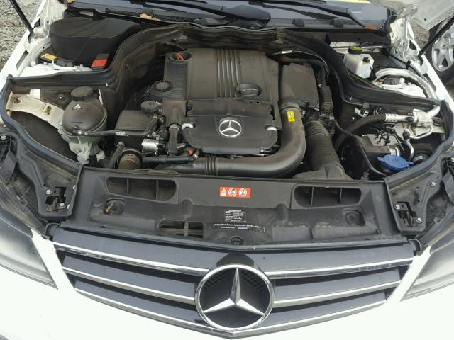 WDDGF4HB9EA950360 - 2014 MERCEDES-BENZ C 250 WHITE photo 7