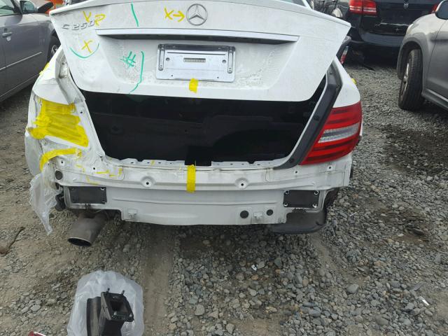 WDDGF4HB9EA950360 - 2014 MERCEDES-BENZ C 250 WHITE photo 9