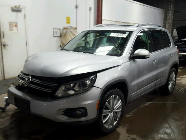 WVGBV7AX5GW612048 - 2016 VOLKSWAGEN TIGUAN S SILVER photo 2