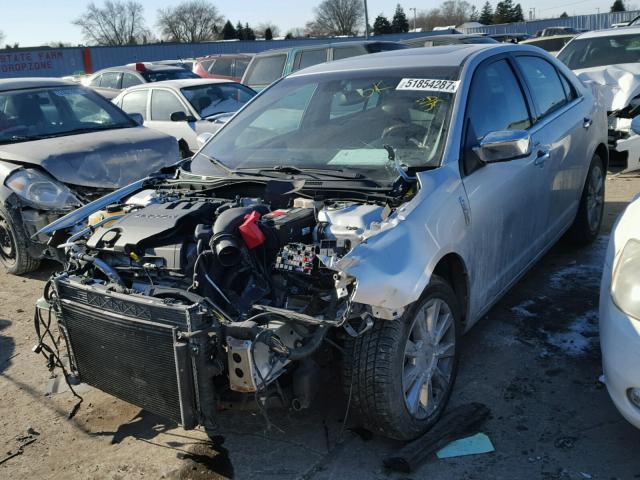 3LNHL2GC1CR824255 - 2012 LINCOLN MKZ SILVER photo 2