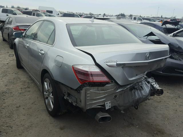 JH4KB2F63AC000955 - 2010 ACURA RL SILVER photo 3