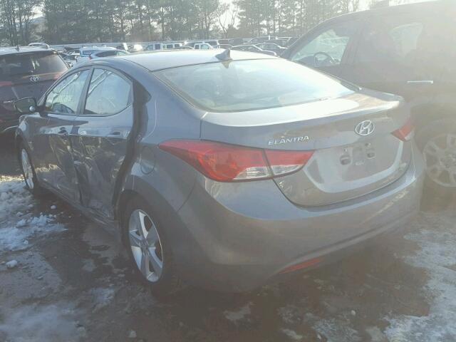 5NPDH4AEXDH414763 - 2013 HYUNDAI ELANTRA GL GRAY photo 3