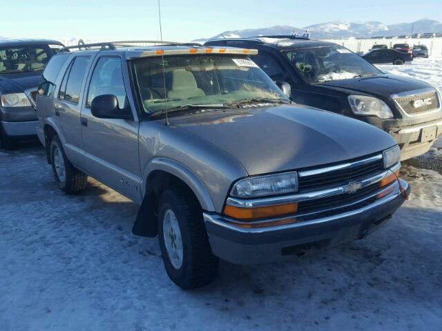 1GNDT13W3WK126775 - 1998 CHEVROLET BLAZER CREAM photo 1