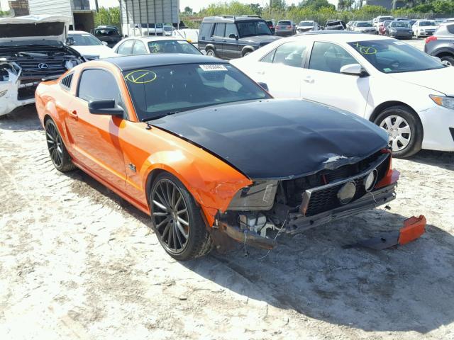 1ZVHT82H965206938 - 2006 FORD MUSTANG GT ORANGE photo 1