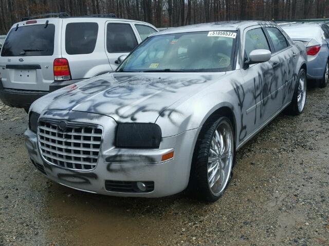 2C3AA53GX5H648816 - 2005 CHRYSLER 300 TOURIN SILVER photo 2