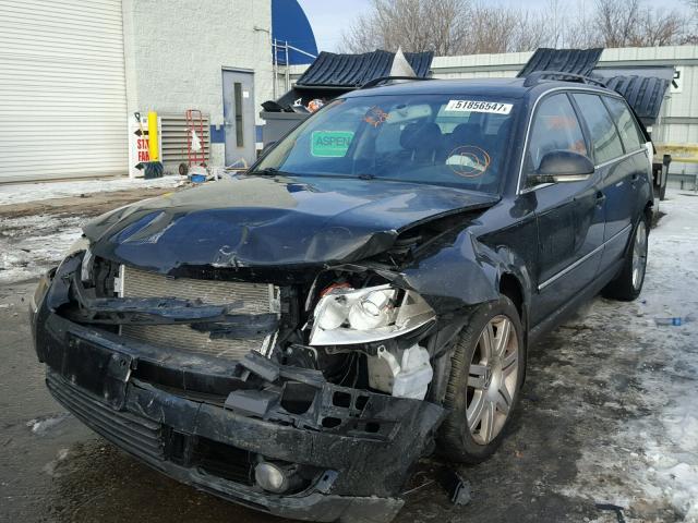 WVWWU63BX5E128769 - 2005 VOLKSWAGEN PASSAT GLX 黑色 照片 2