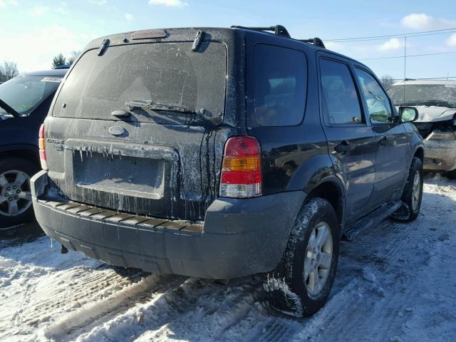 1FMCU93105KA80000 - 2005 FORD ESCAPE XLT BLACK photo 4