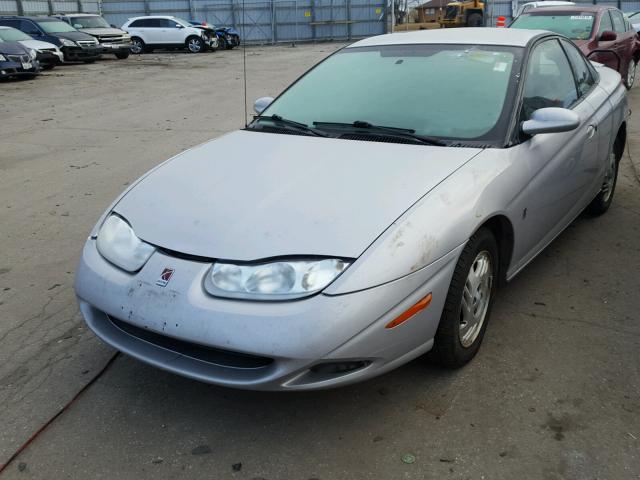 1G8ZR12781Z116891 - 2001 SATURN SC2 SILVER photo 2
