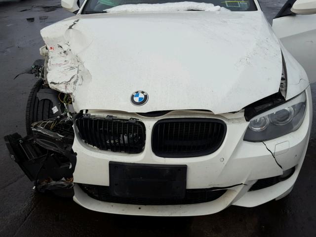 WBAKF9C57CE620822 - 2012 BMW 335 XI WHITE photo 7
