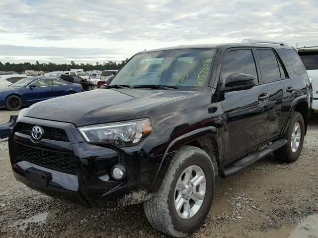 JTEZU5JR9H5157669 - 2017 TOYOTA 4RUNNER SR BLACK photo 2