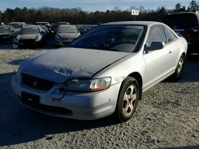 1HGCG2259YA024916 - 2000 HONDA ACCORD EX SILVER photo 2