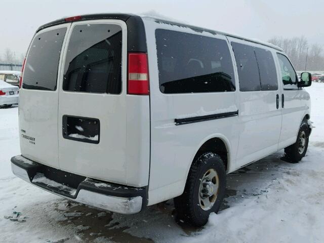 1GA2GYDG3A1155642 - 2010 CHEVROLET EXPRESS G3 WHITE photo 4