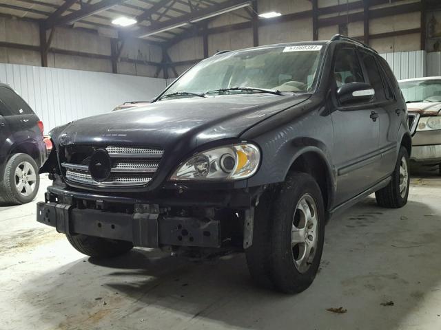 4JGAB57E63A453305 - 2003 MERCEDES-BENZ ML 350 BLACK photo 2