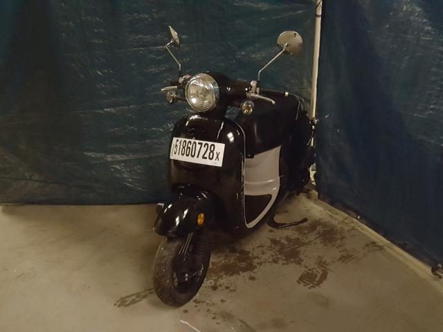 LALAF7002D3004991 - 2013 HONDA NCH50 BLACK photo 2