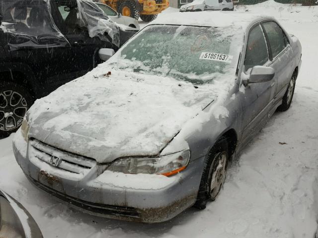 1HGCG16521A082120 - 2001 HONDA ACCORD EX SILVER photo 2