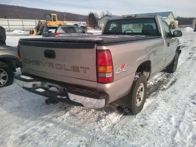 1GCEK14VX2E214155 - 2002 CHEVROLET SILVERADO GRAY photo 4