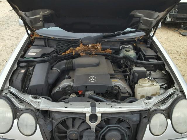 WDBJF72F8VA517950 - 1997 MERCEDES-BENZ E 420 SILVER photo 7