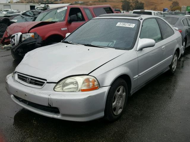 1HGEJ8249WL006843 - 1998 HONDA CIVIC EX 银色 照片 2