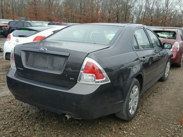 3FAFP07Z56R153059 - 2006 FORD FUSION SE BLACK photo 4