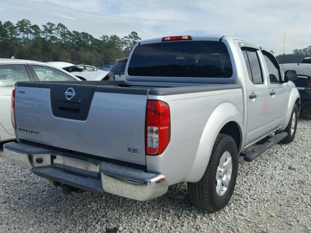 1N6AD0ER8AC425205 - 2010 NISSAN FRONTIER C SILVER photo 4