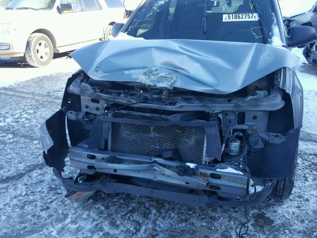 2CNDL23F056182054 - 2005 CHEVROLET EQUINOX LS GRAY photo 9