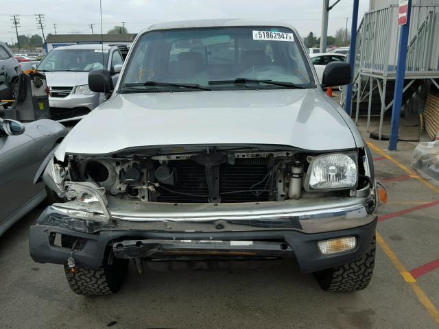 5TEGN92N23Z242449 - 2003 TOYOTA TACOMA DOU SILVER photo 9