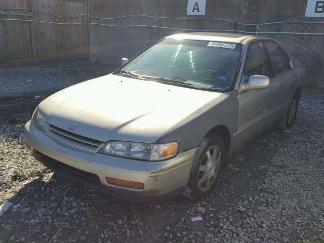 1HGCD5661RA182164 - 1994 HONDA ACCORD EX TAN photo 2