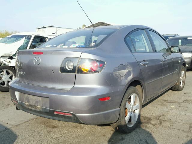 JM1BK323761422572 - 2006 MAZDA 3 S GRAY photo 4