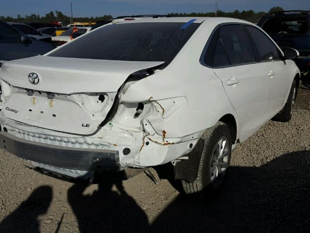 4T1BF1FK6HU756244 - 2017 TOYOTA CAMRY LE WHITE photo 4