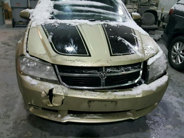 1B3CC1FB7AN218137 - 2010 DODGE AVENGER EX GOLD photo 9