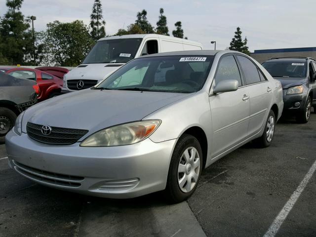 4T1BE32K84U329789 - 2004 TOYOTA CAMRY LE SILVER photo 2