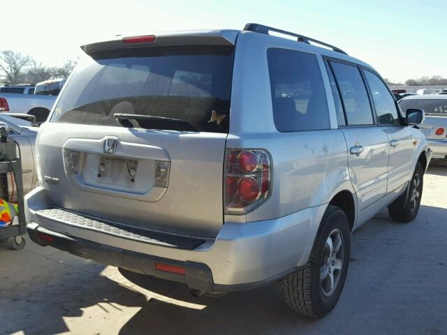 5FNYF28596B005351 - 2006 HONDA PILOT EX SILVER photo 4