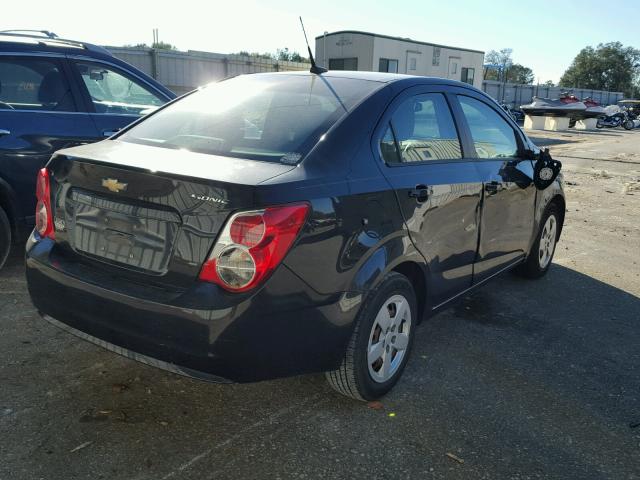 1G1JA5SH3D4215039 - 2013 CHEVROLET SONIC LS 黑色 照片 4