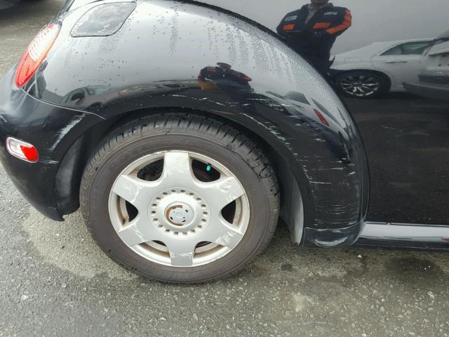 3VWCT21C31M415060 - 2001 VOLKSWAGEN NEW BEETLE 黑色 照片 9