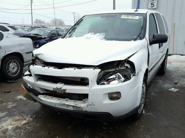 1GNDV23108D151967 - 2008 CHEVROLET UPLANDER L WHITE photo 2